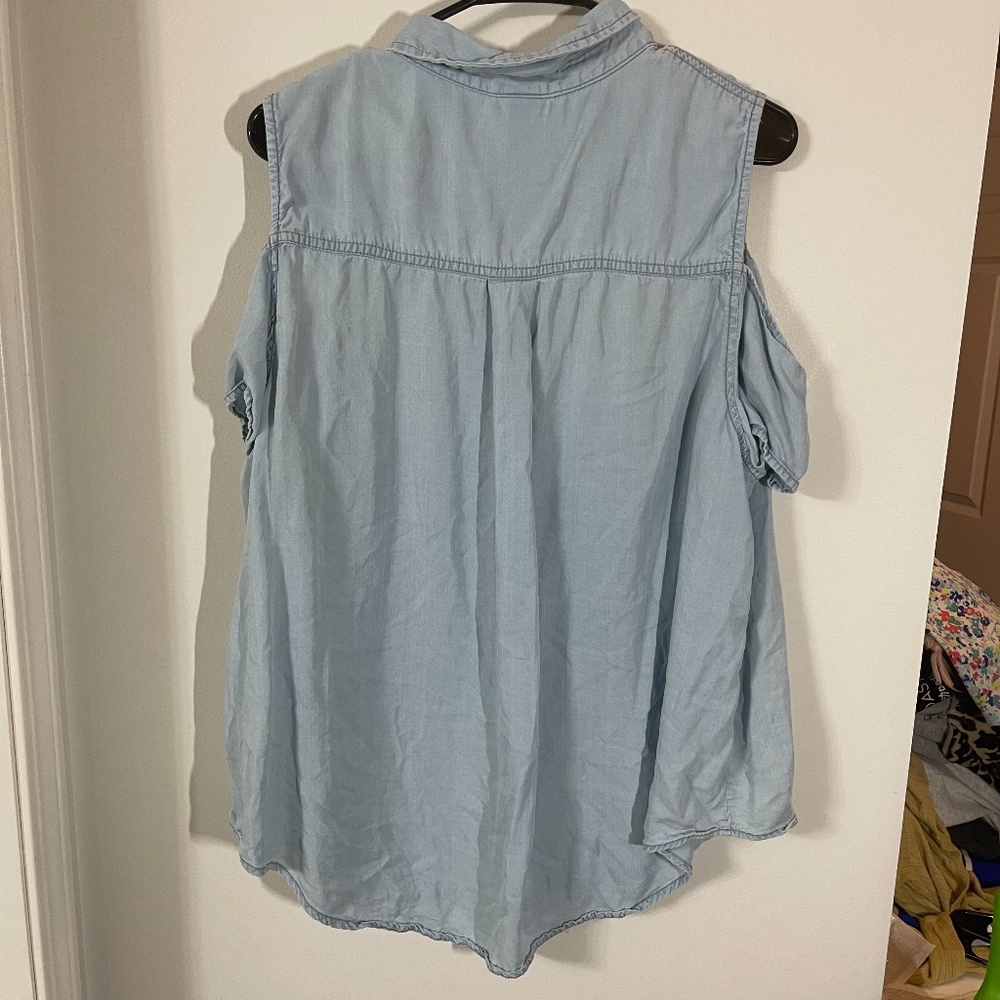 Torrid Cold Shoulder Jean Top - Picture 3 of 3